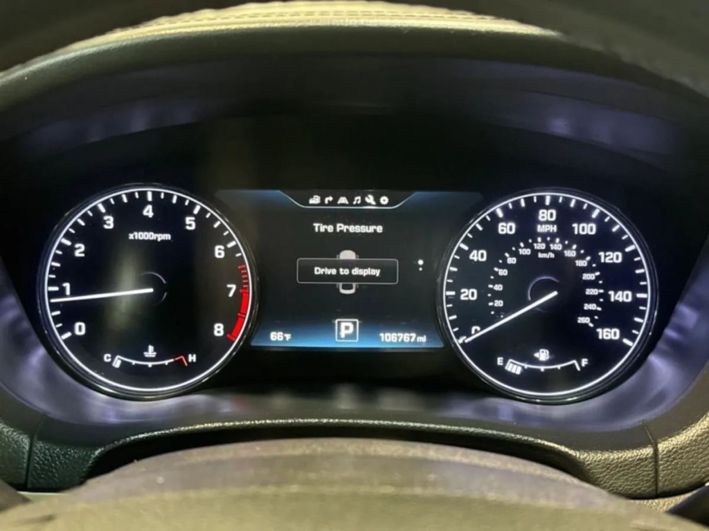 2017 Genesis G80 Image 18