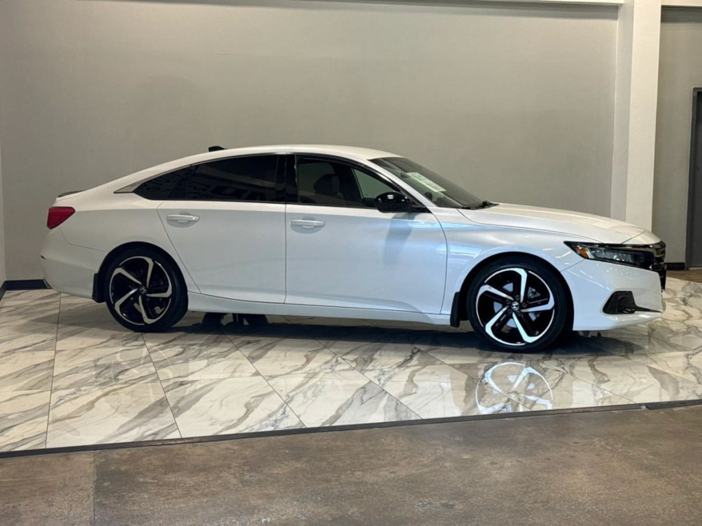 2022 Honda Accord Image 5