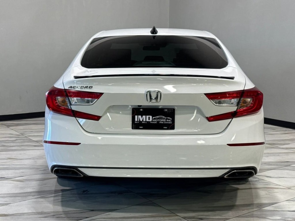 2022 Honda Accord Image 7