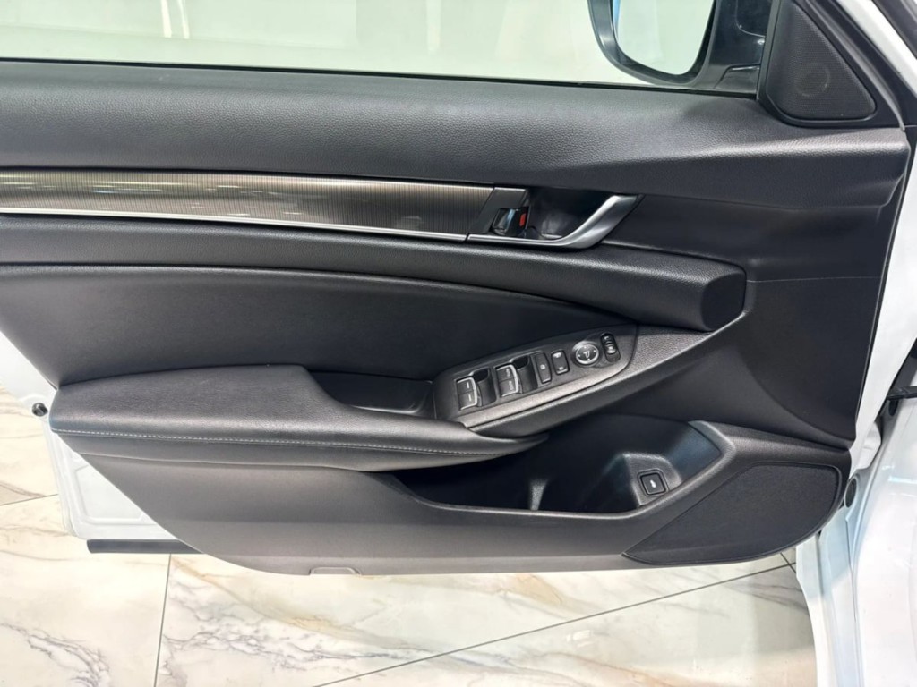 2022 Honda Accord Image 10