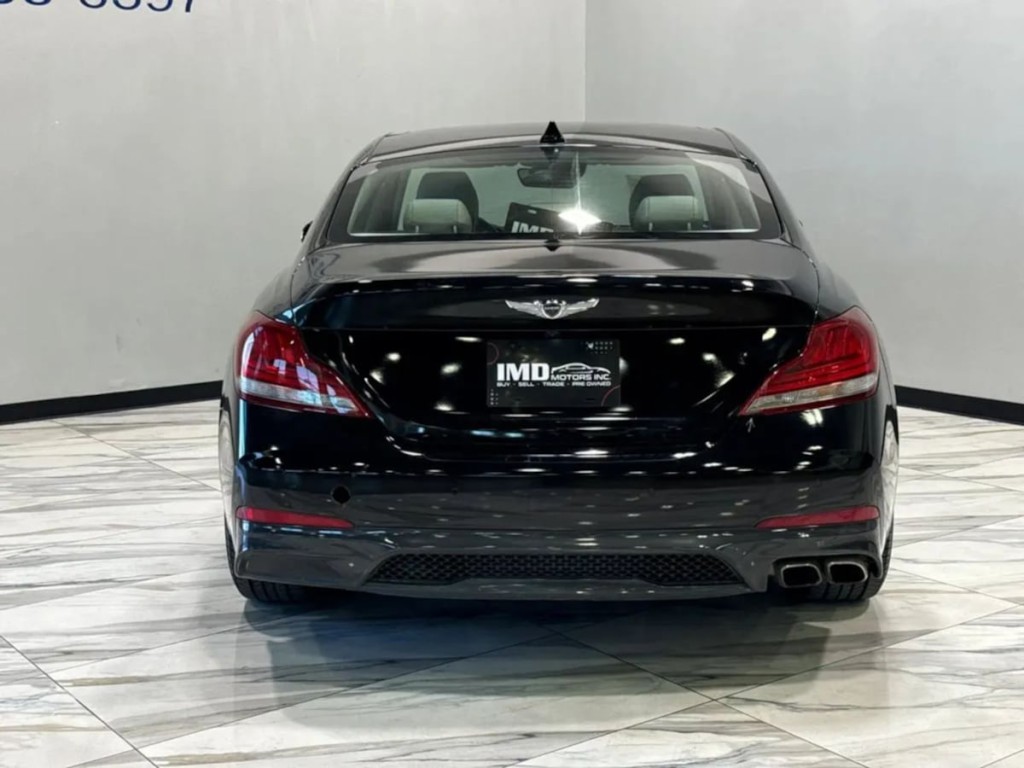 2019 Genesis G70 Image 7