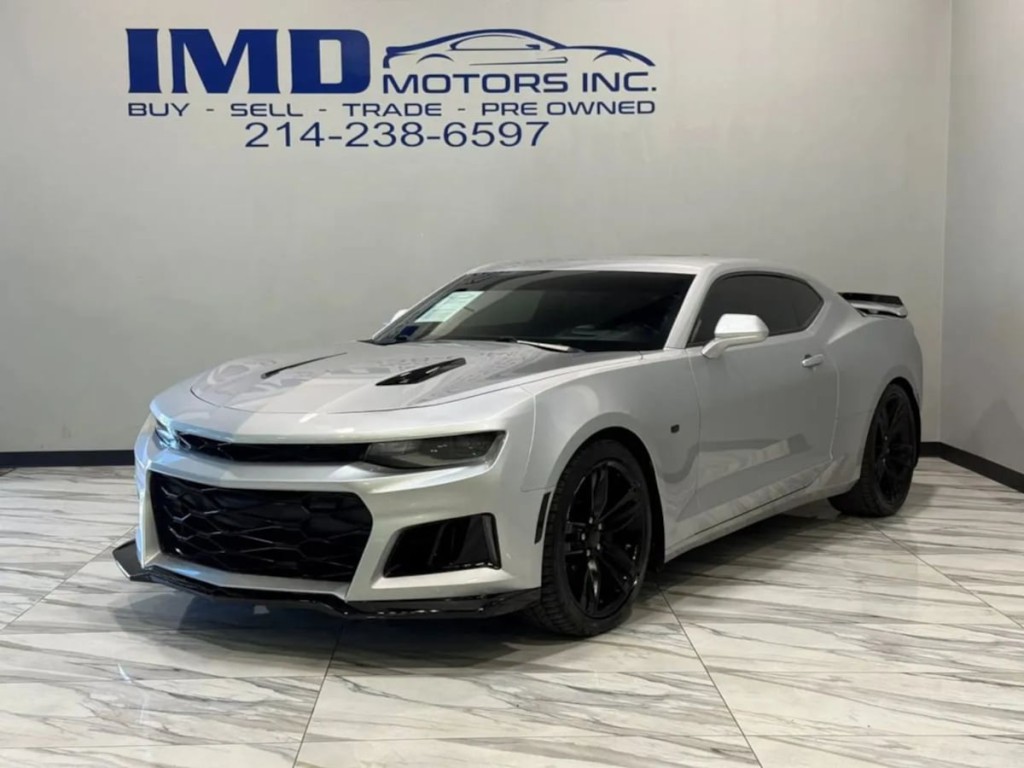 2016 Chevrolet Camaro Image 1