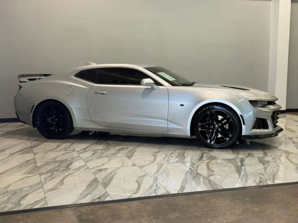 2016 Chevrolet Camaro Image 5