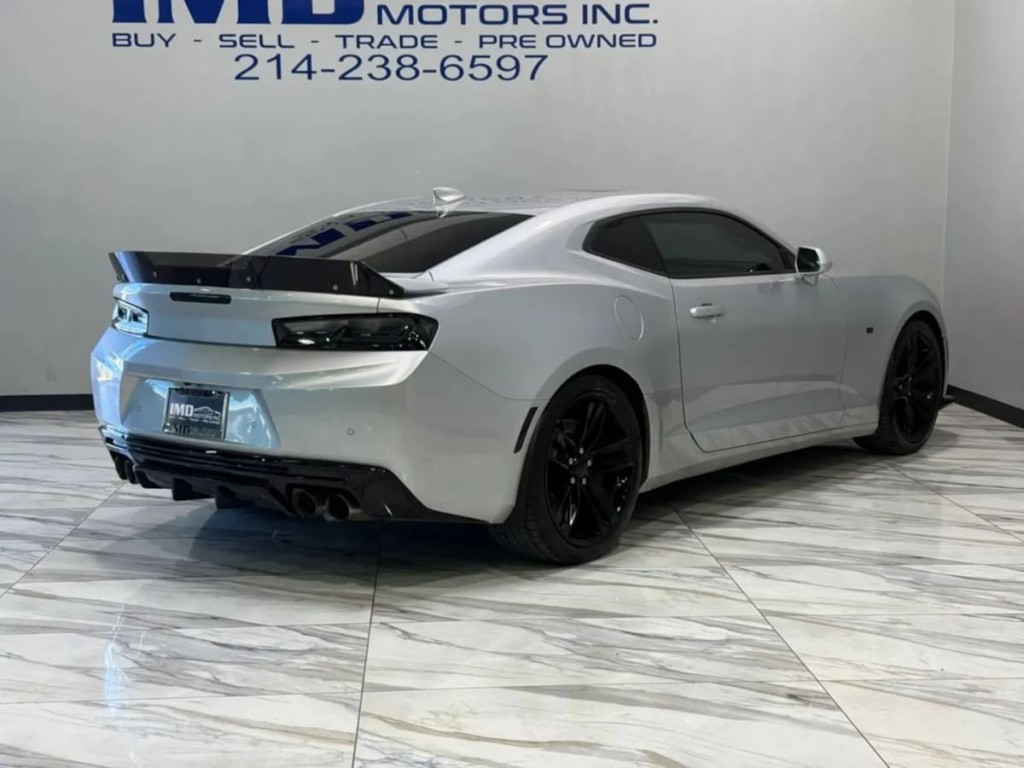 2016 Chevrolet Camaro Image 6