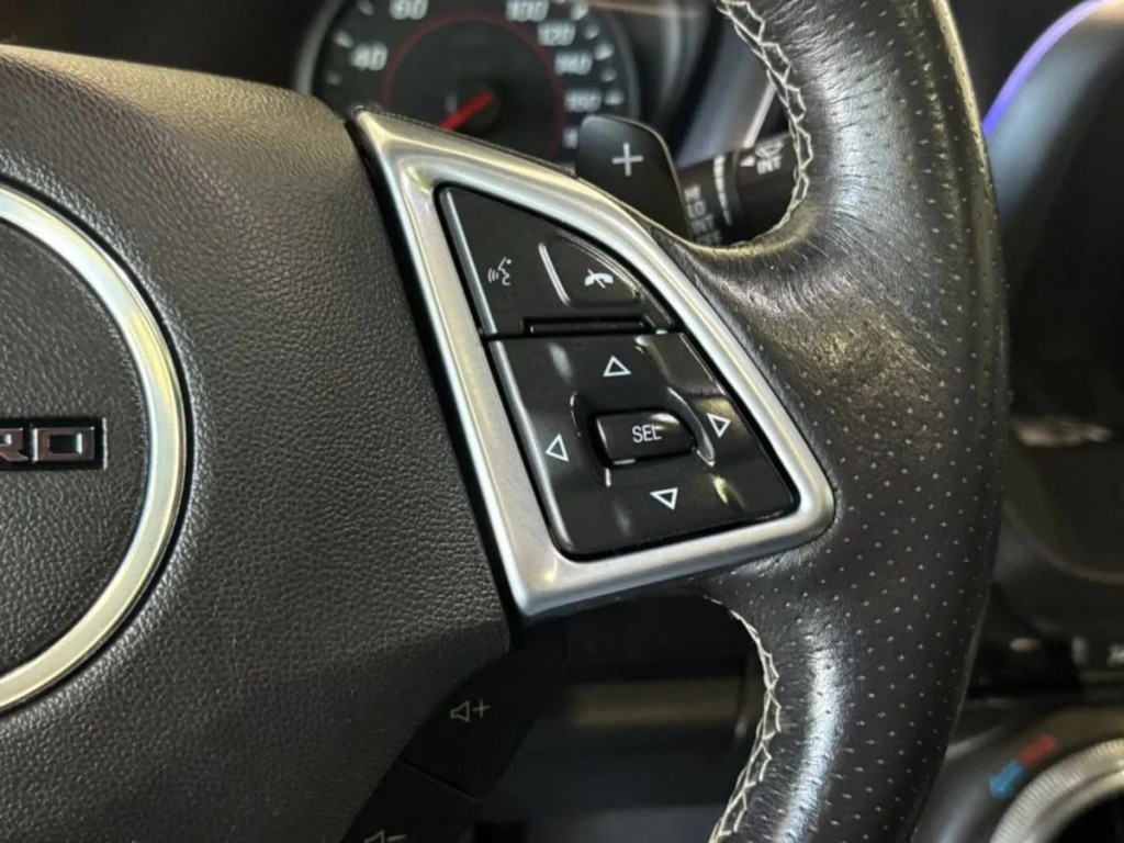 2016 Chevrolet Camaro Image 16