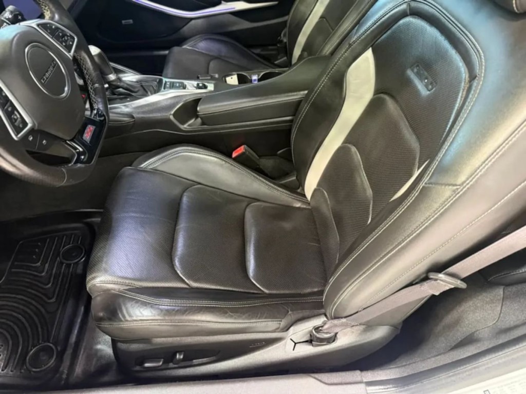 2016 Chevrolet Camaro Image 22