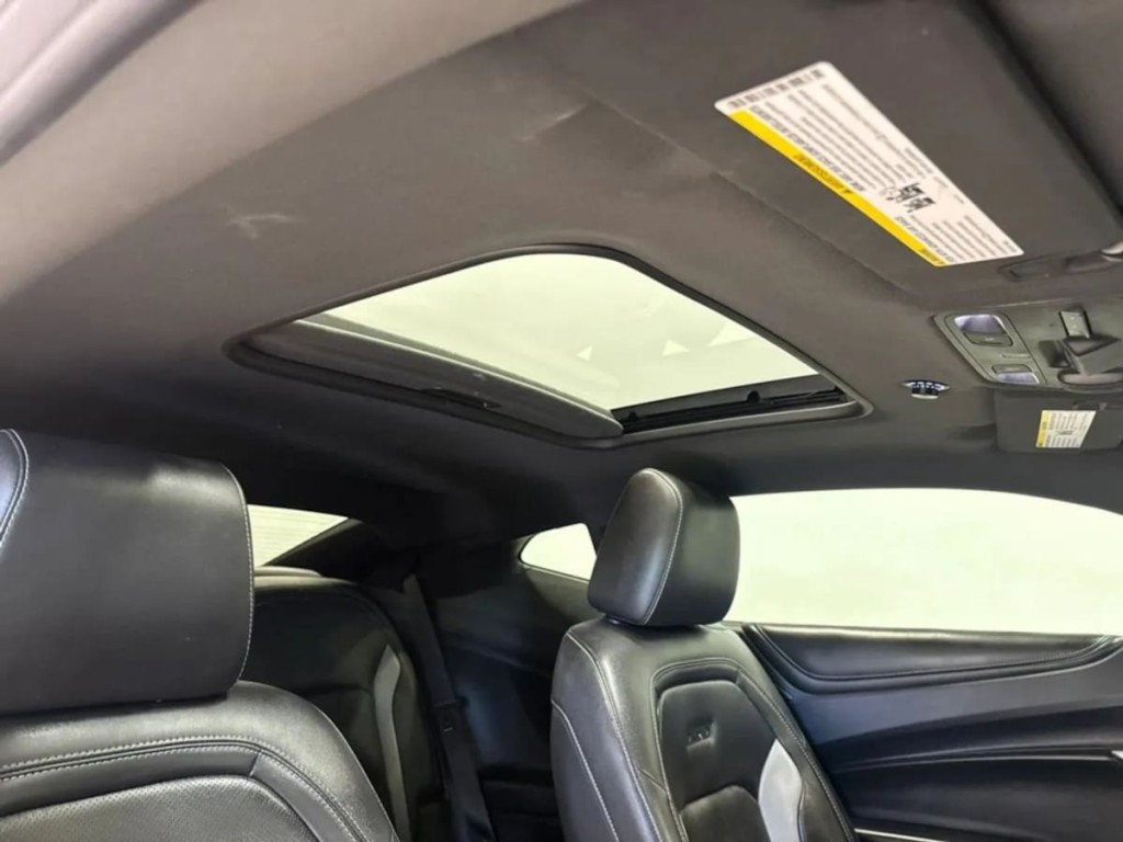 2016 Chevrolet Camaro Image 27