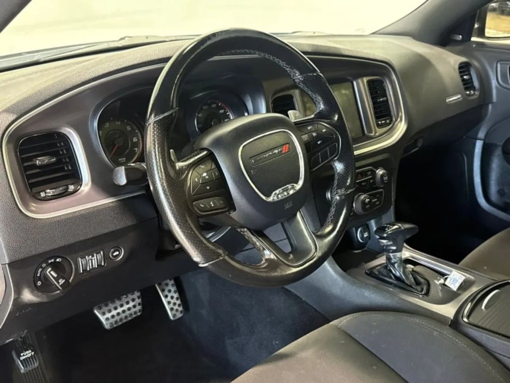 2020 Dodge Charger Image 12