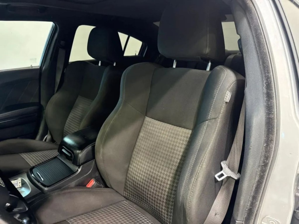 2020 Dodge Charger Image 21