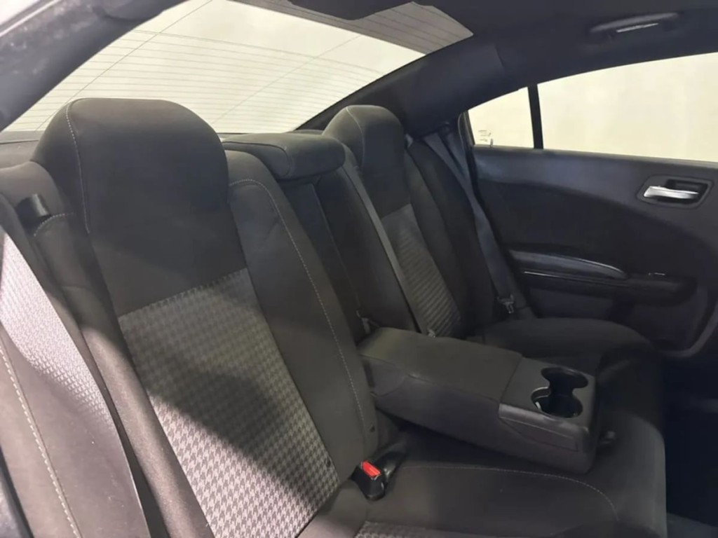 2020 Dodge Charger Image 28