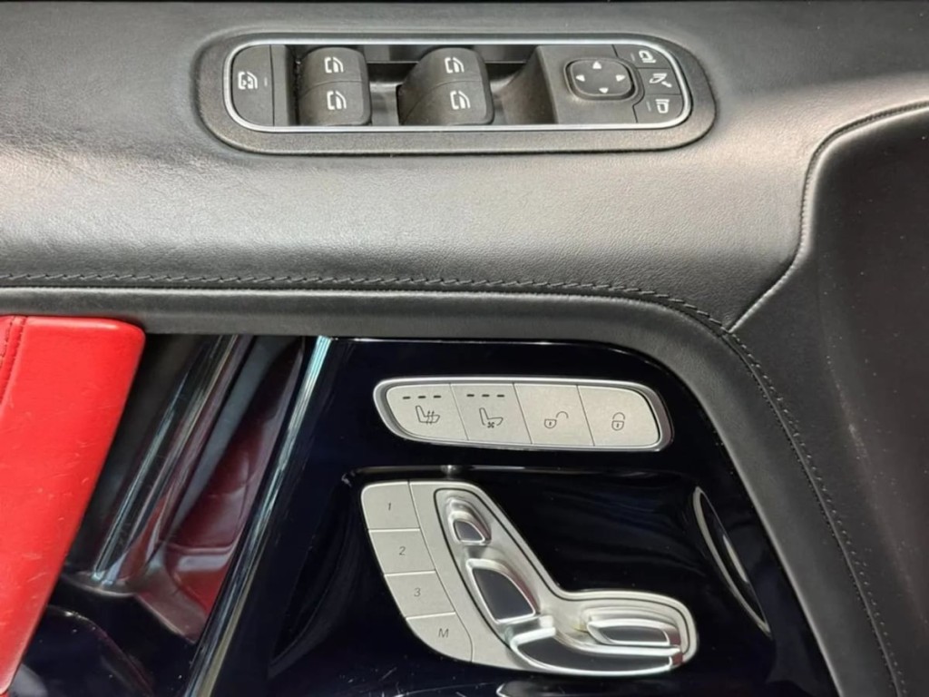 2019 Mercedes-Benz AMG G 63 Image 12