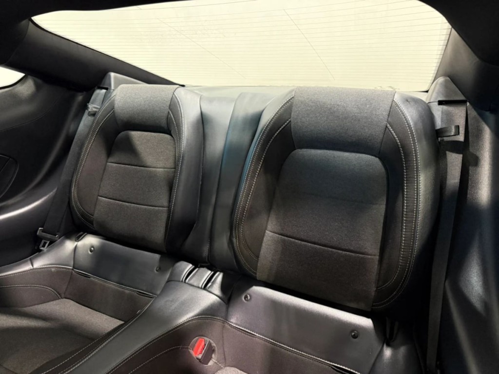 2024 Ford Mustang Image 24