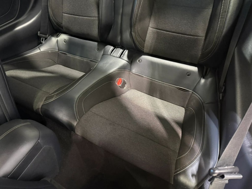 2024 Ford Mustang Image 25