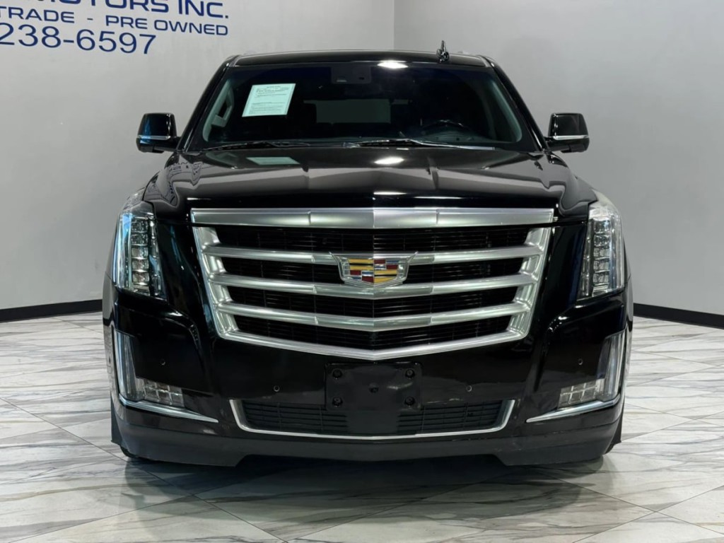 2018 Cadillac Escalade Image 3