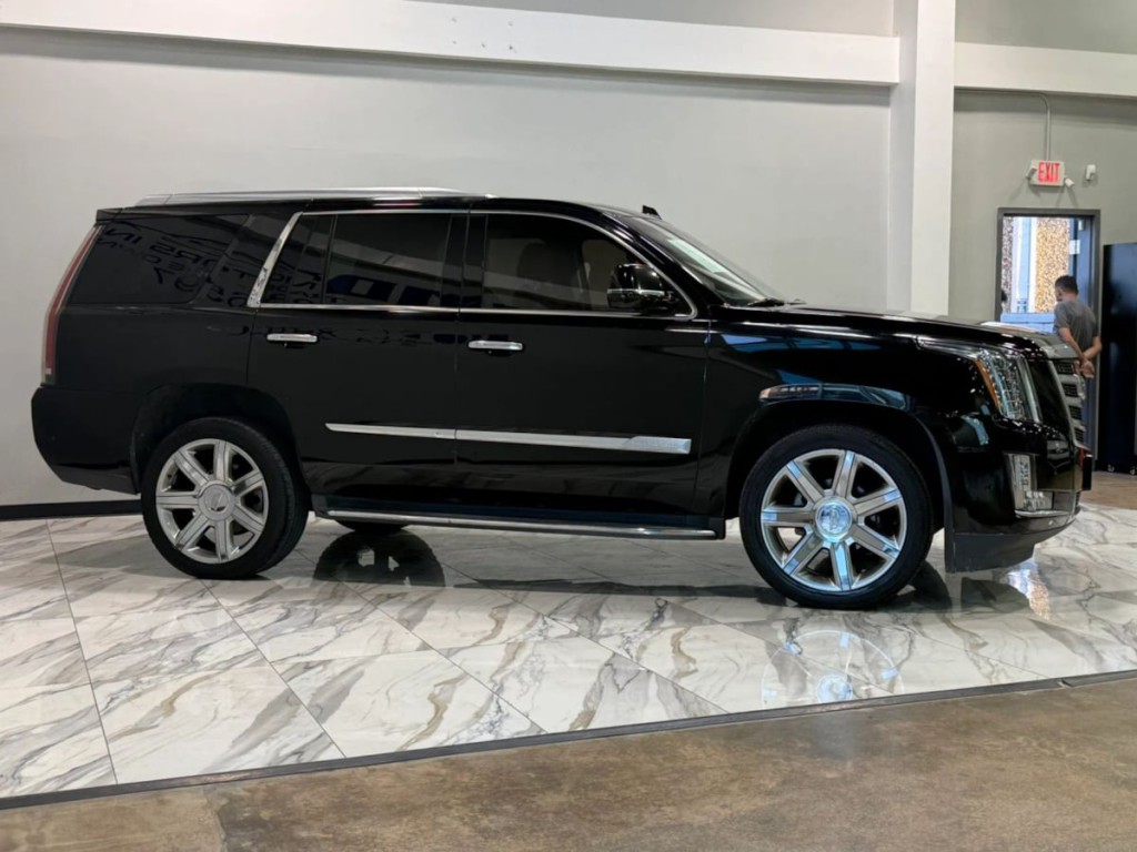 2018 Cadillac Escalade Image 5