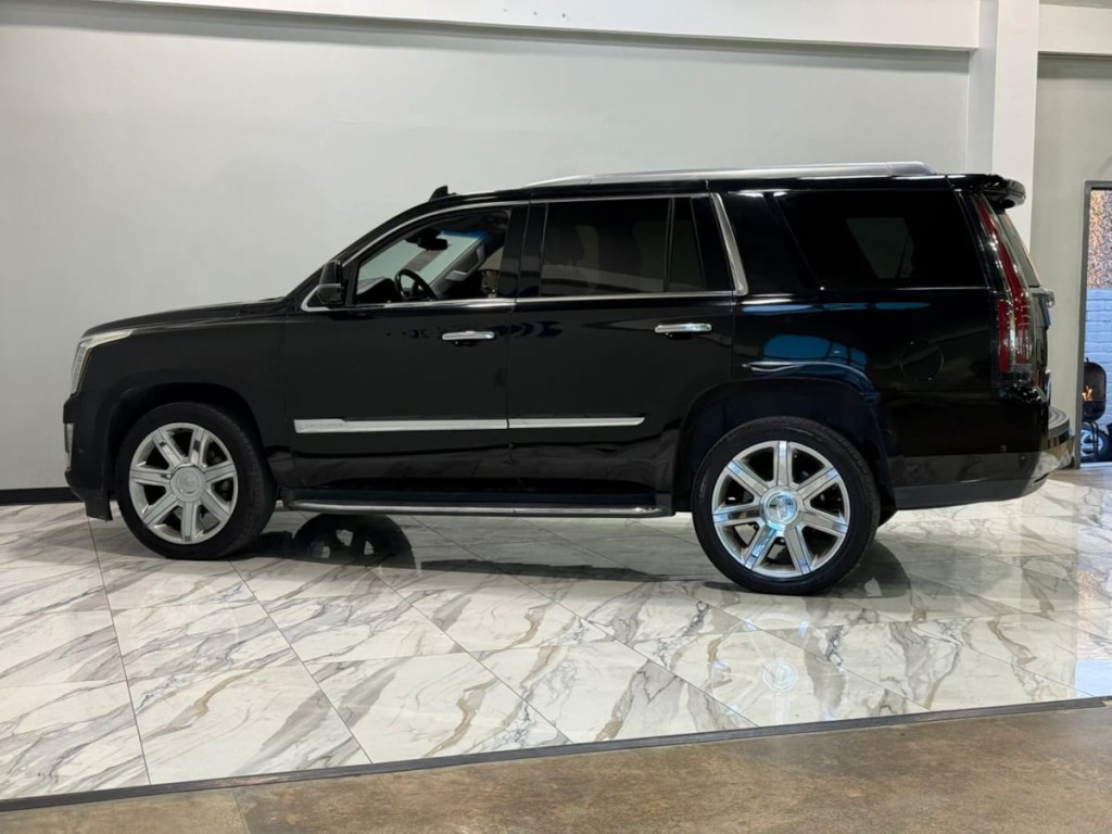 2018 Cadillac Escalade Image 9