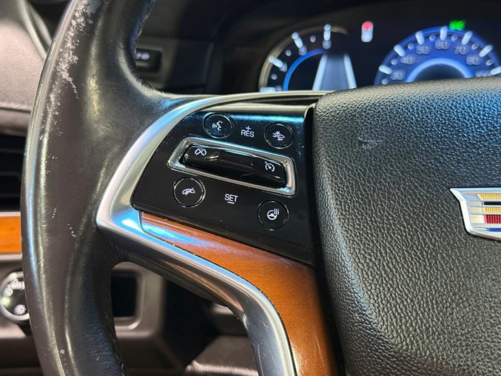 2018 Cadillac Escalade Image 15