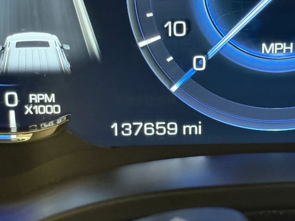 2018 Cadillac Escalade Image 18