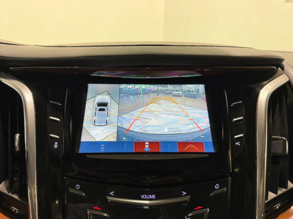 2018 Cadillac Escalade Image 20