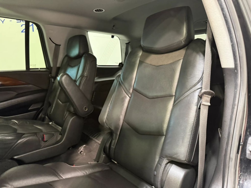 2018 Cadillac Escalade Image 23