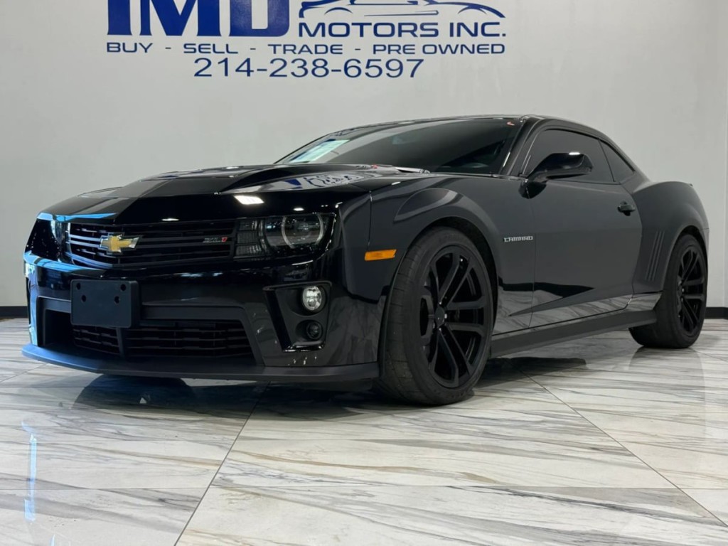 2015 Chevrolet Camaro Image 2