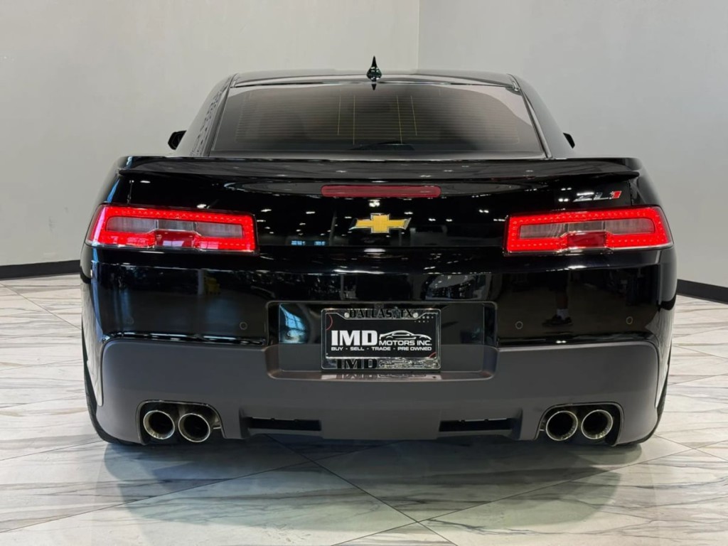 2015 Chevrolet Camaro Image 8