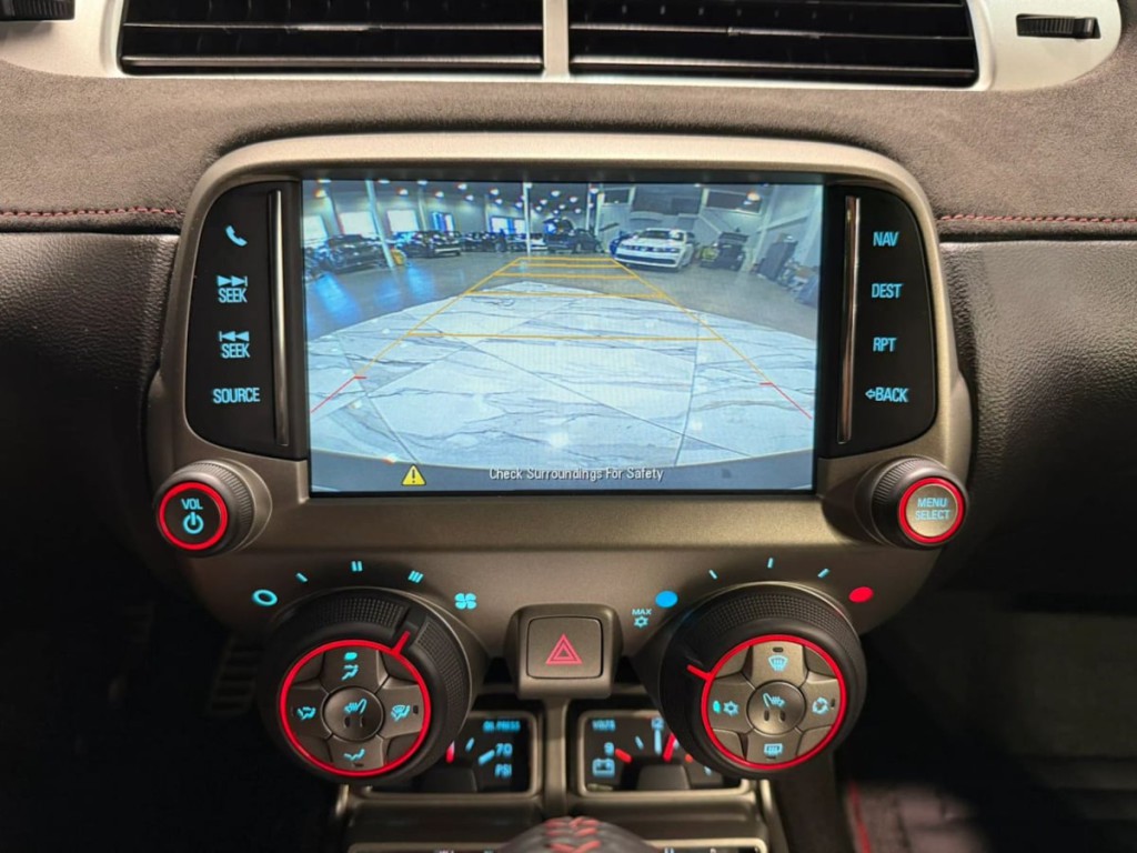 2015 Chevrolet Camaro Image 21