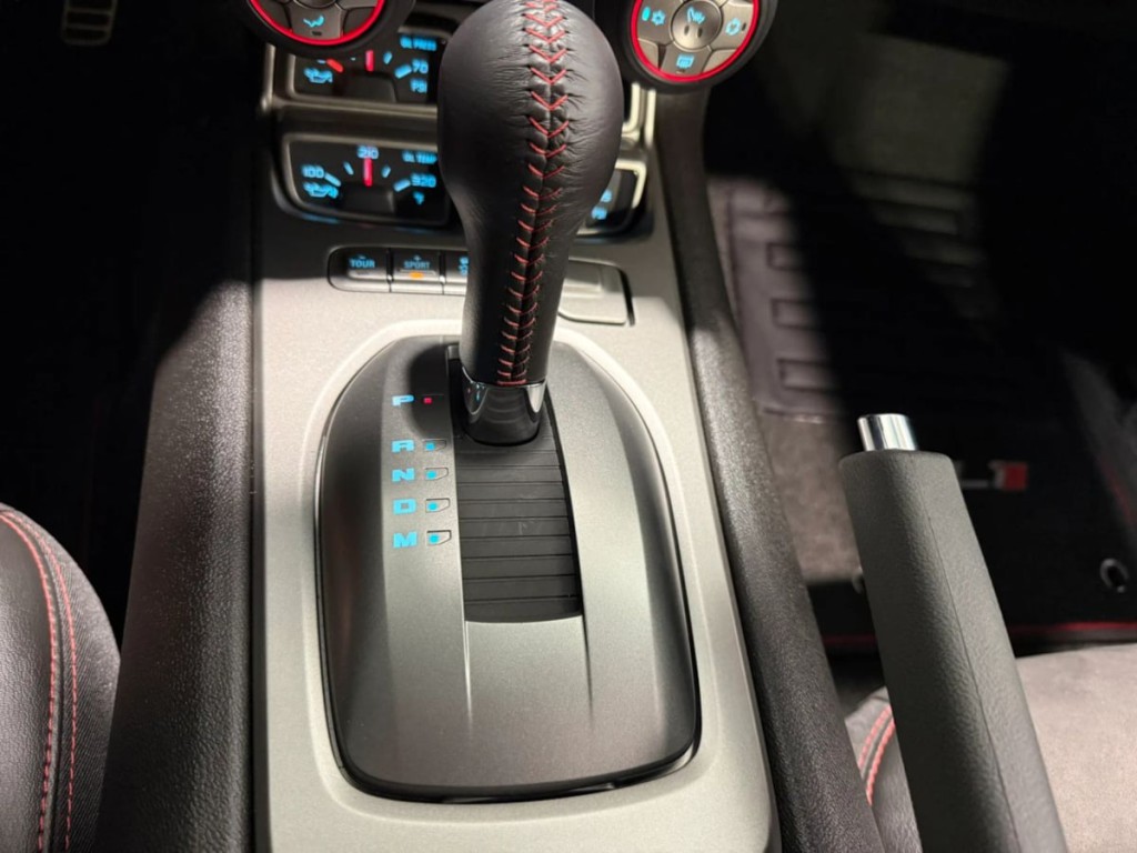 2015 Chevrolet Camaro Image 22