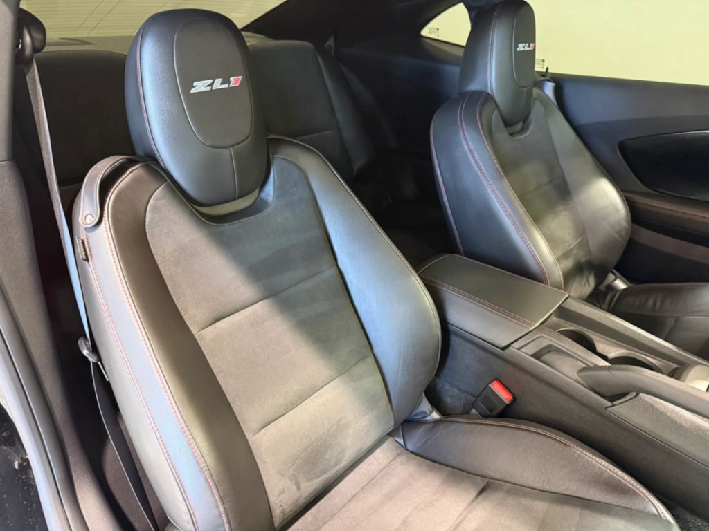 2015 Chevrolet Camaro Image 27