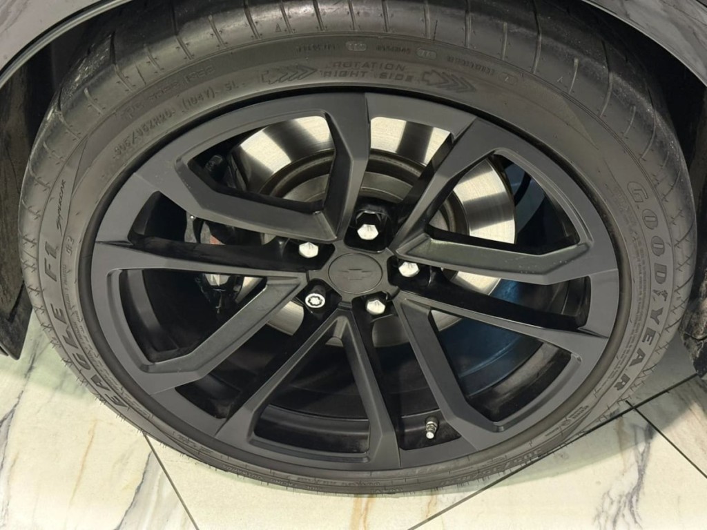 2015 Chevrolet Camaro Image 32