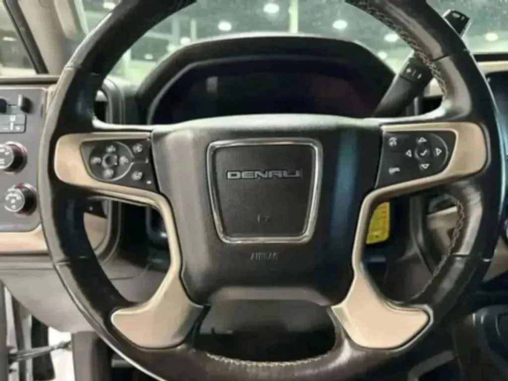 2015 GMC Sierra 2500 Image 14