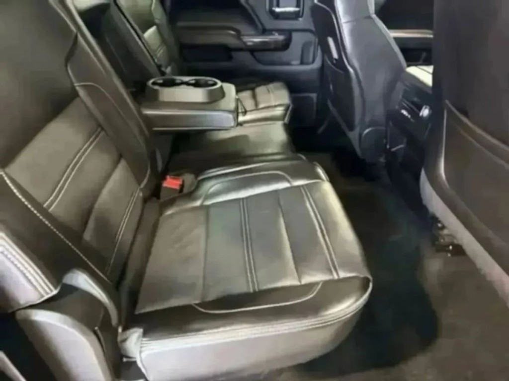 2015 GMC Sierra 2500 Image 24