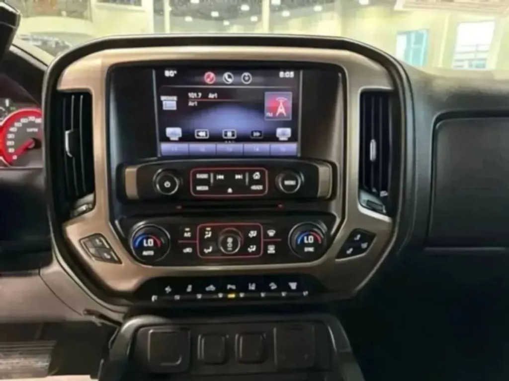 2015 GMC Sierra 2500 Image 43