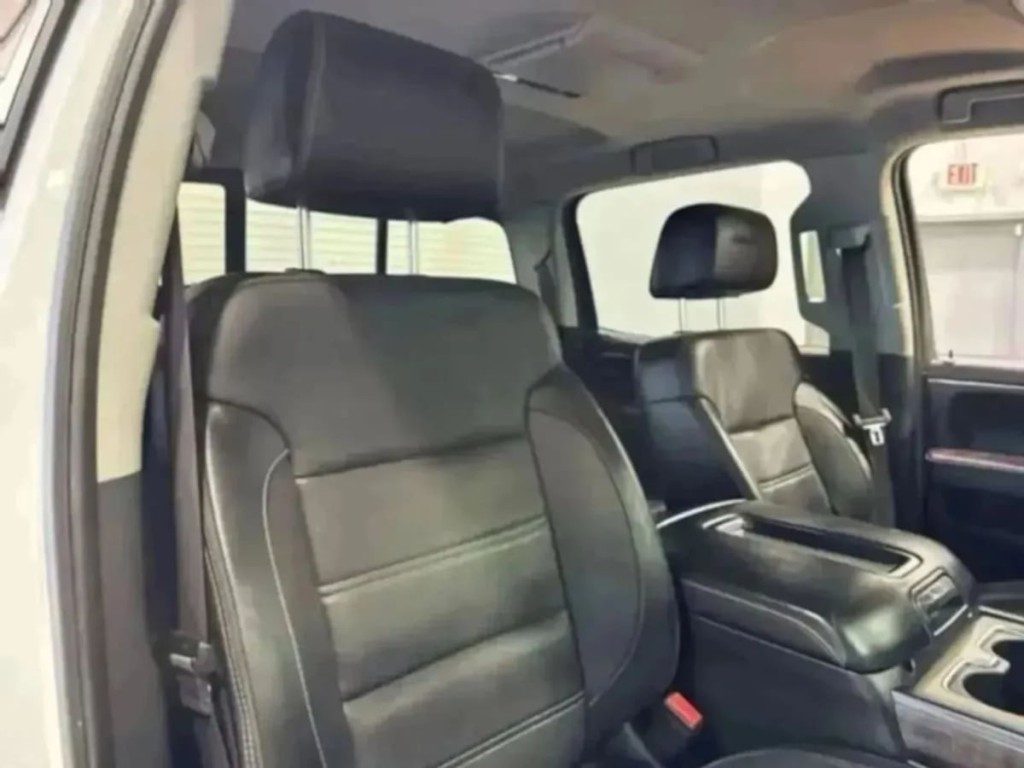 2015 GMC Sierra 2500 Image 48