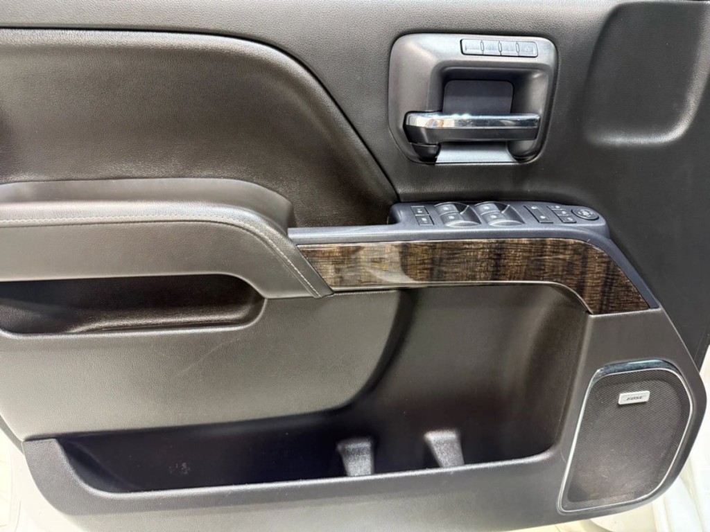 2015 GMC Sierra 2500 Image 61