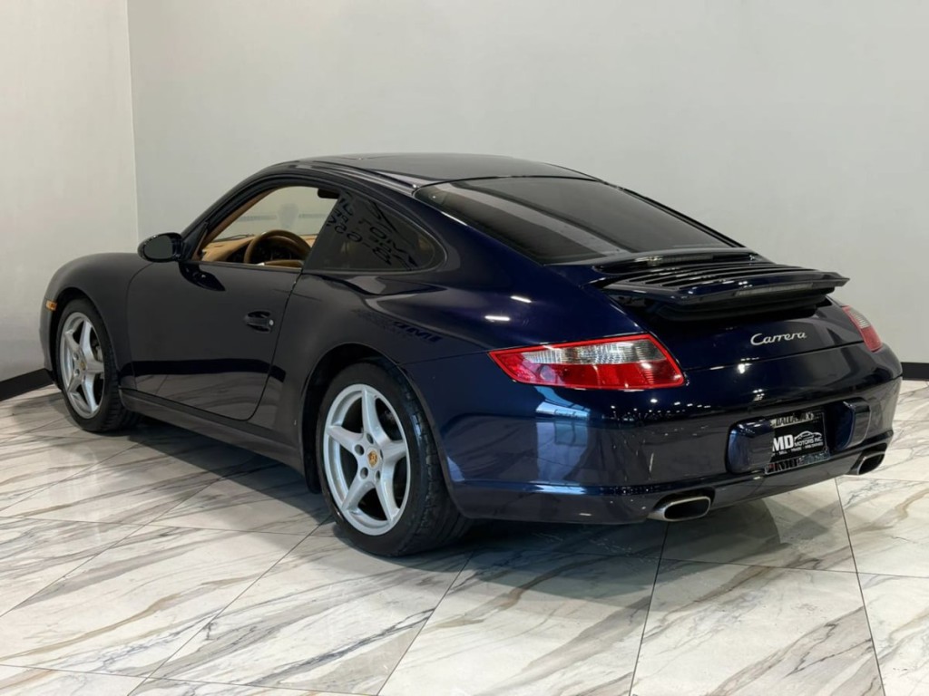 2005 Porsche 911 Image 8
