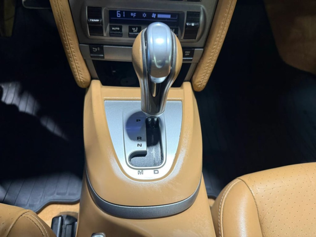 2005 Porsche 911 Image 19