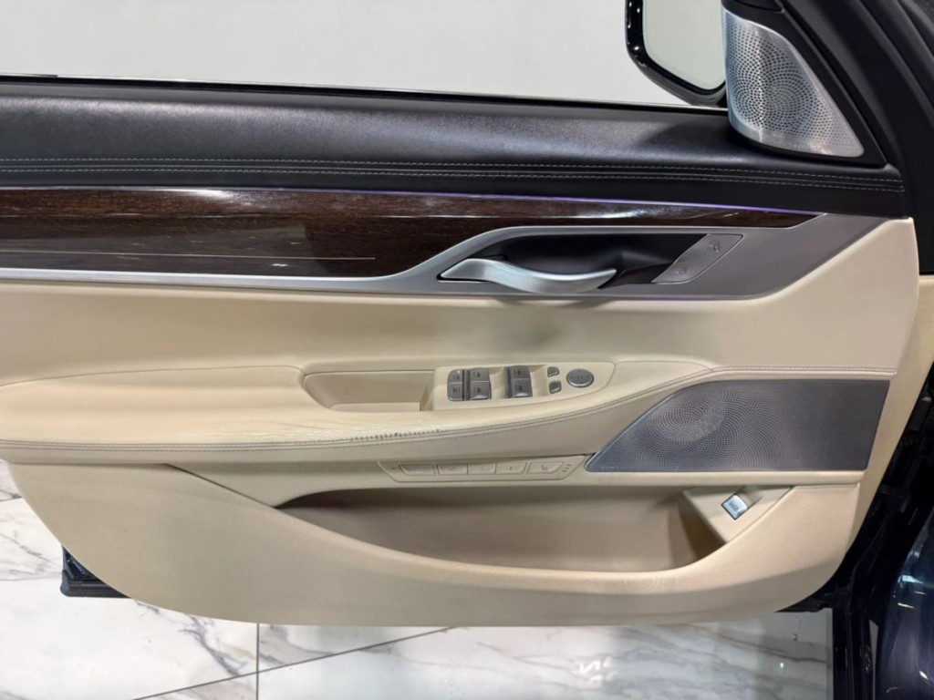 2020 BMW 7 Series Image 8