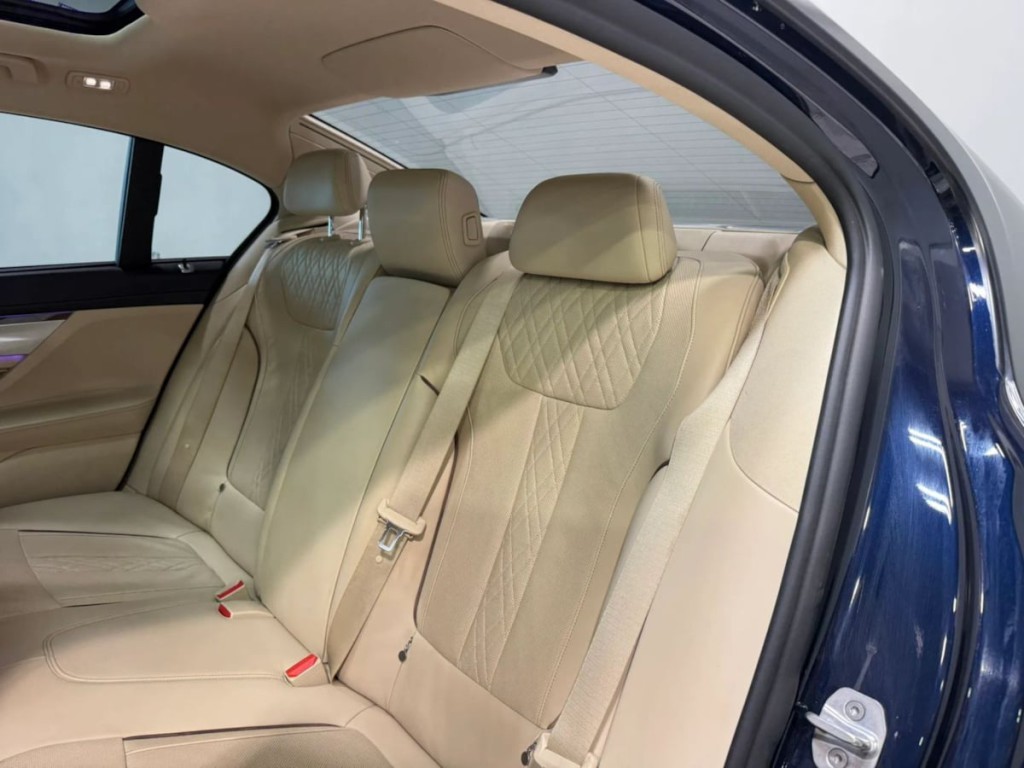 2020 BMW 7 Series Image 20