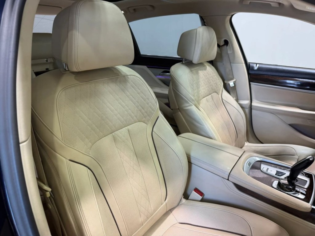 2020 BMW 7 Series Image 22