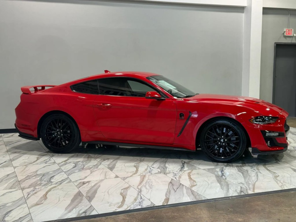 2022 Ford Mustang Image 5