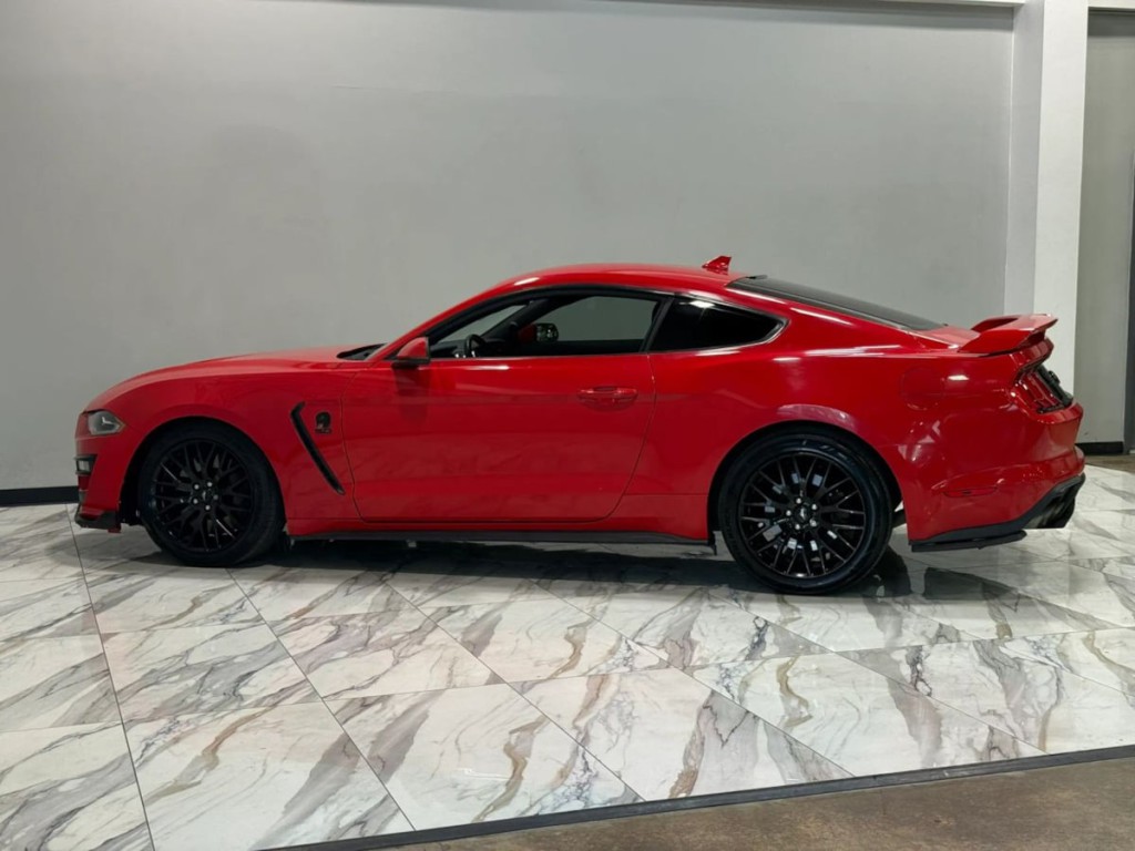 2022 Ford Mustang Image 9