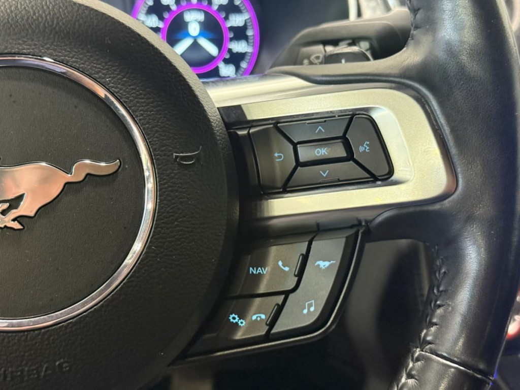 2022 Ford Mustang Image 17