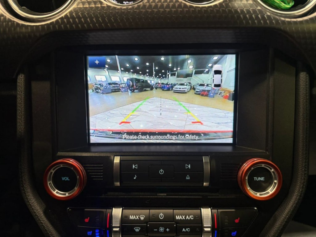 2022 Ford Mustang Image 21