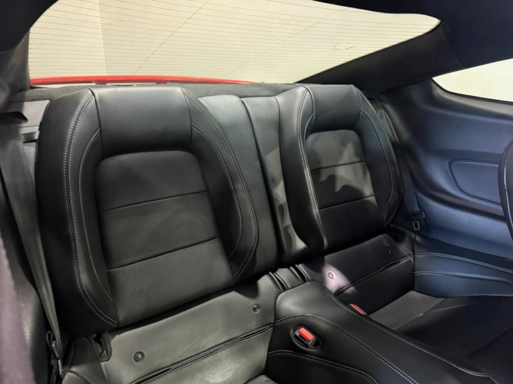 2022 Ford Mustang Image 29