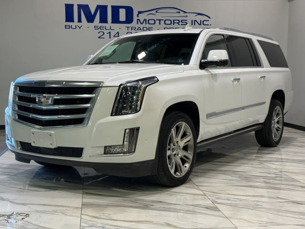 2017 Cadillac Escalade Image 2