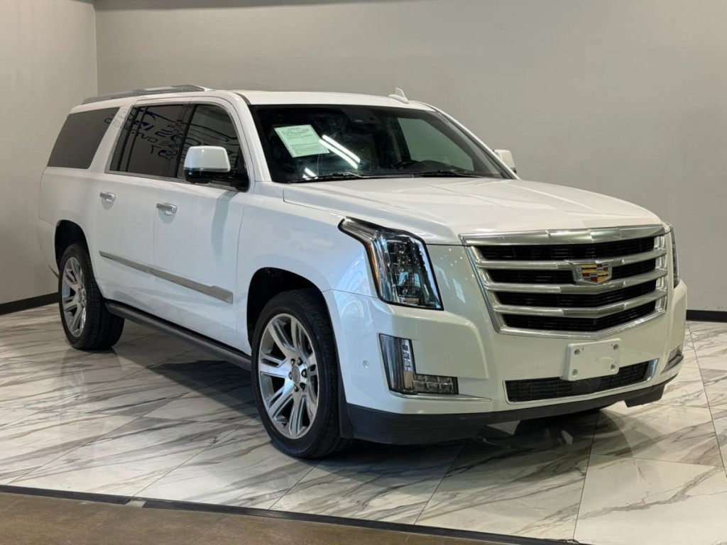 2017 Cadillac Escalade Image 4
