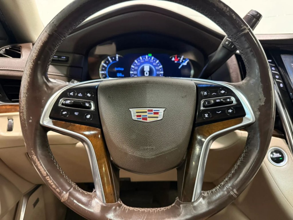 2017 Cadillac Escalade Image 13