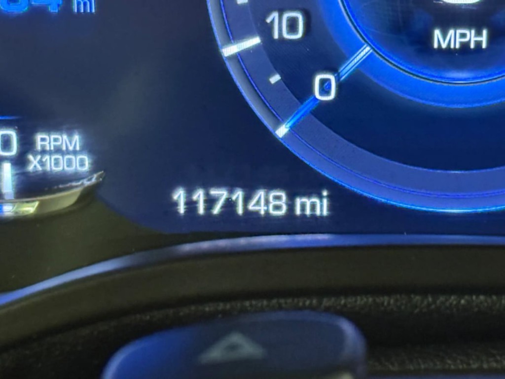 2017 Cadillac Escalade Image 17