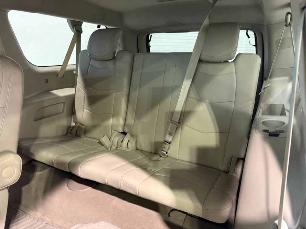 2017 Cadillac Escalade Image 24